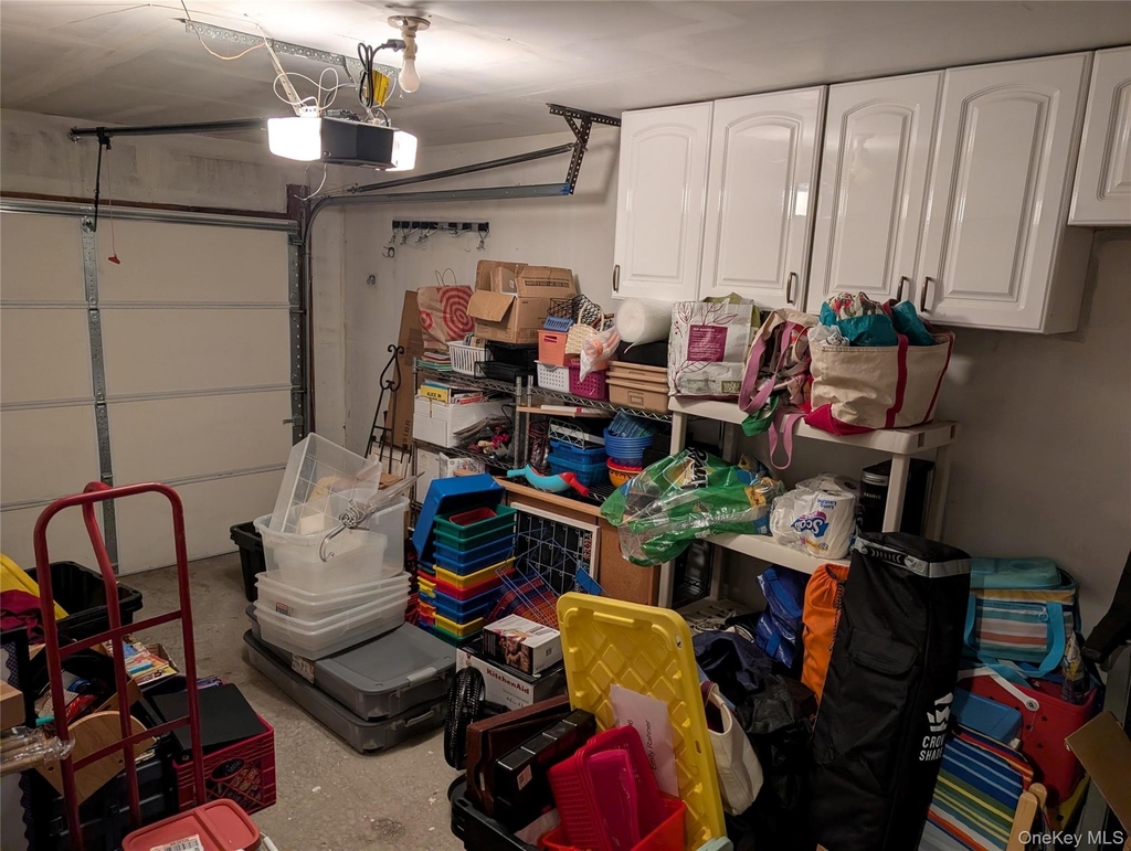 1506 Sara Circle - Photo 10