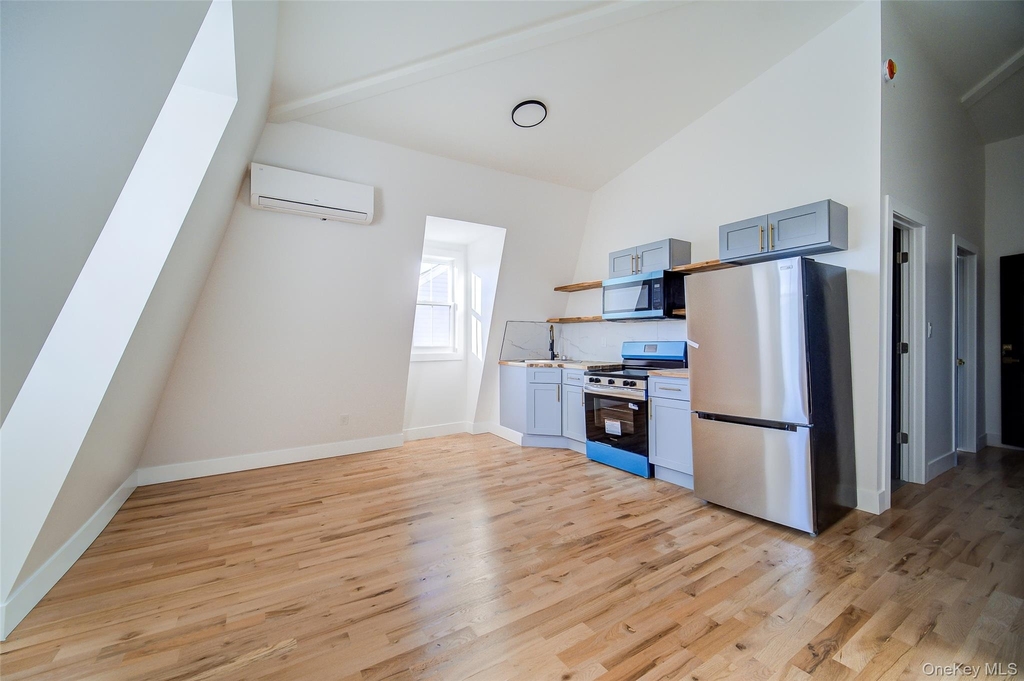 258 State Street - Photo 6