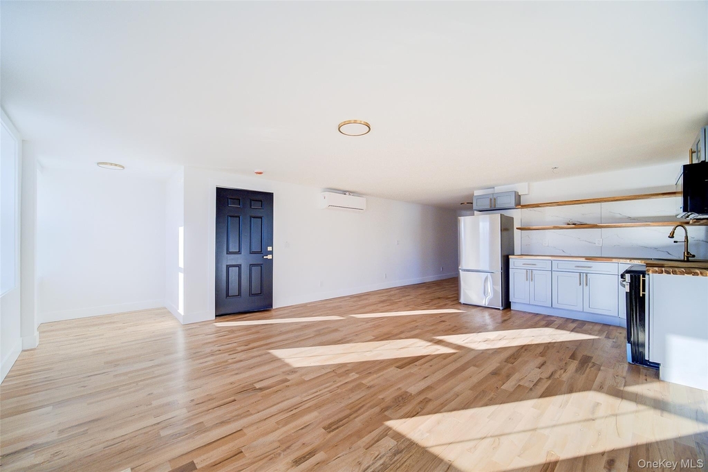 258 State Street - Photo 2