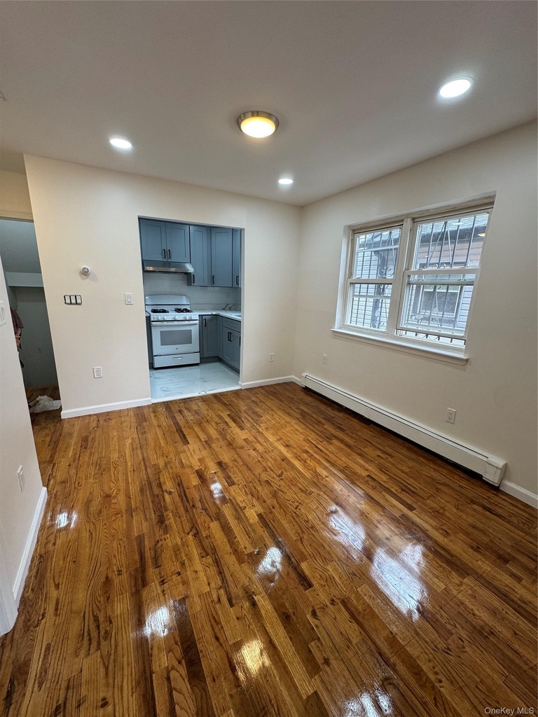 116-09 91st Avenue - Photo 2