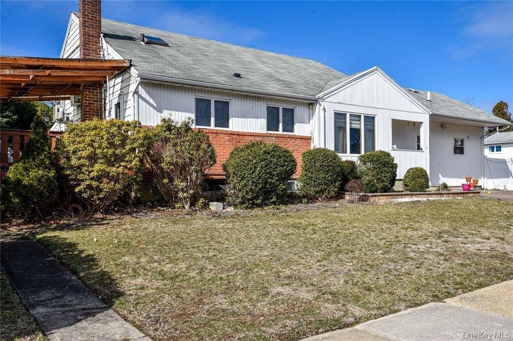65 Sylvia Lane - Photo 1