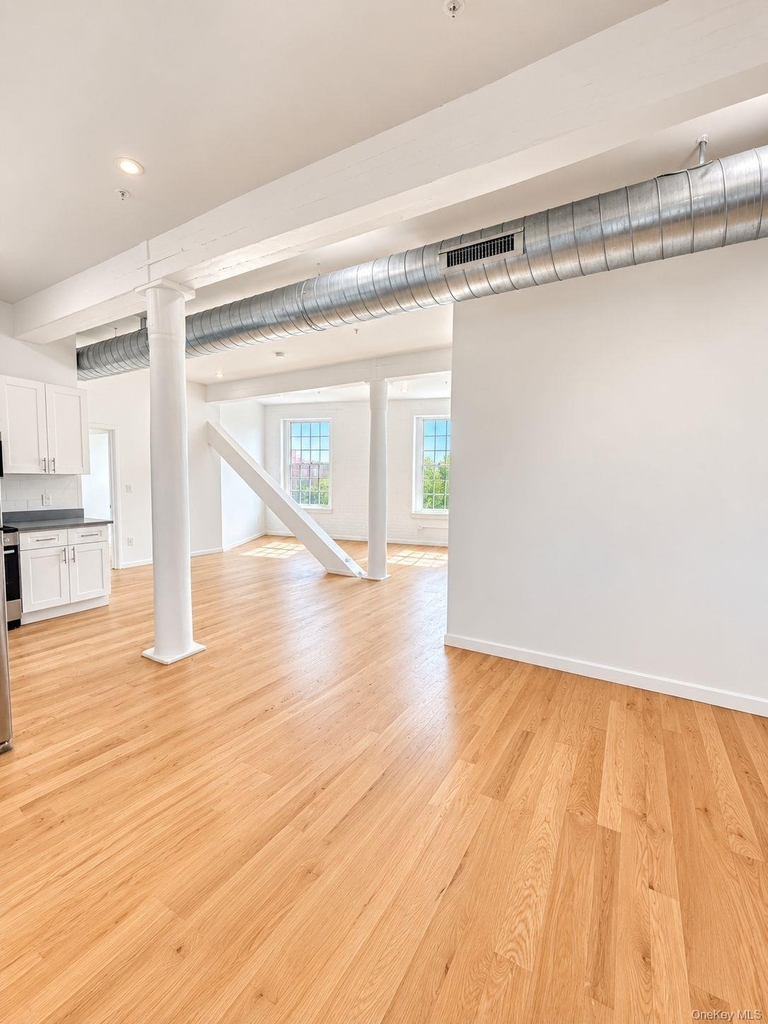 155 S River St - Photo 10