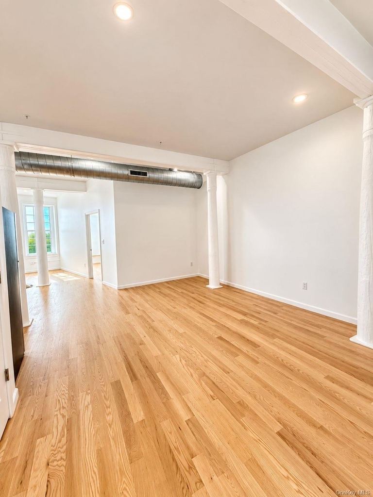 155 S River St - Photo 11