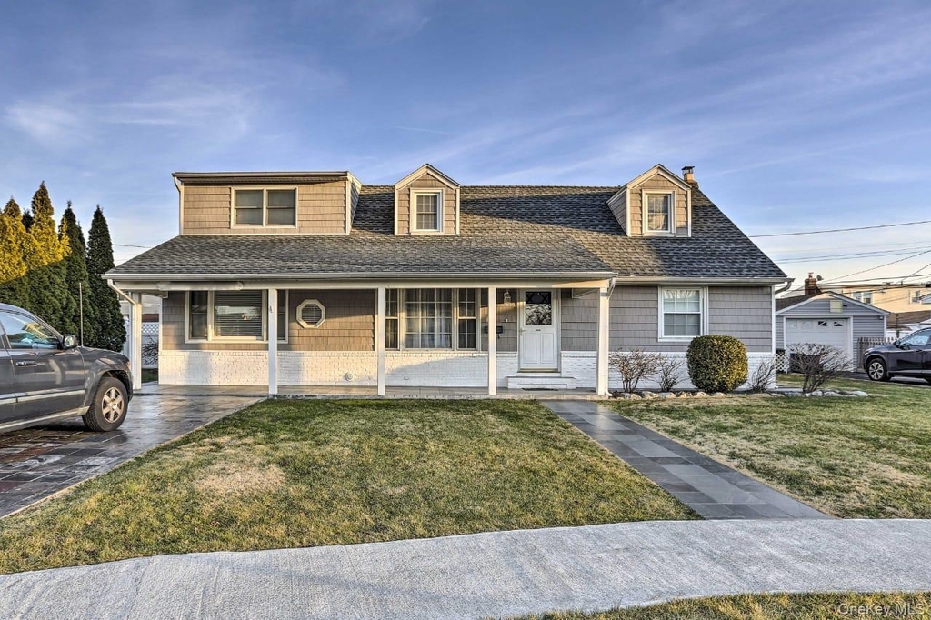 1648 Paula Lane - Photo 1