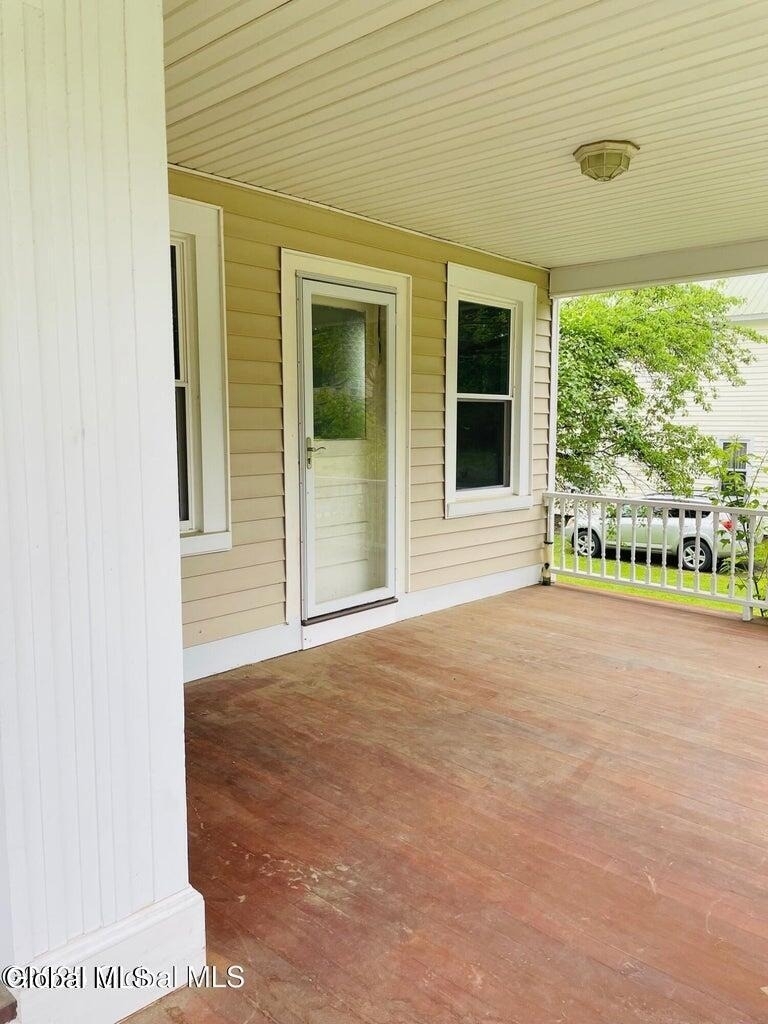 1529 Clauverwie Road - Photo 2