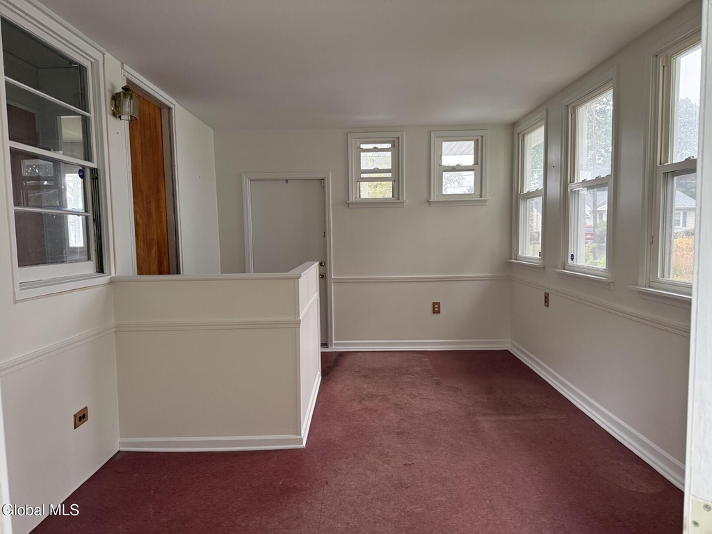 42 Oakwood Drive - Photo 10
