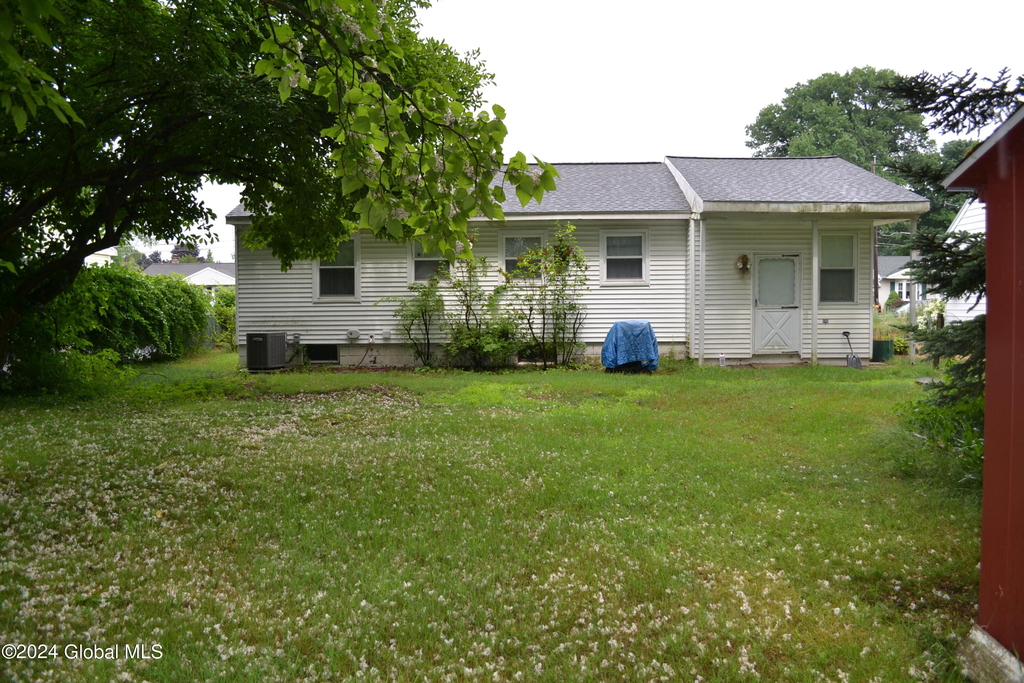 42 Oakwood Drive - Photo 16