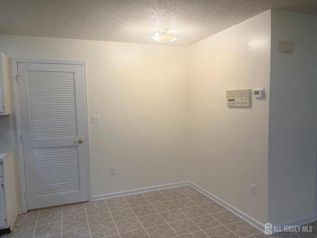 215 Prestwick Way - Photo 8