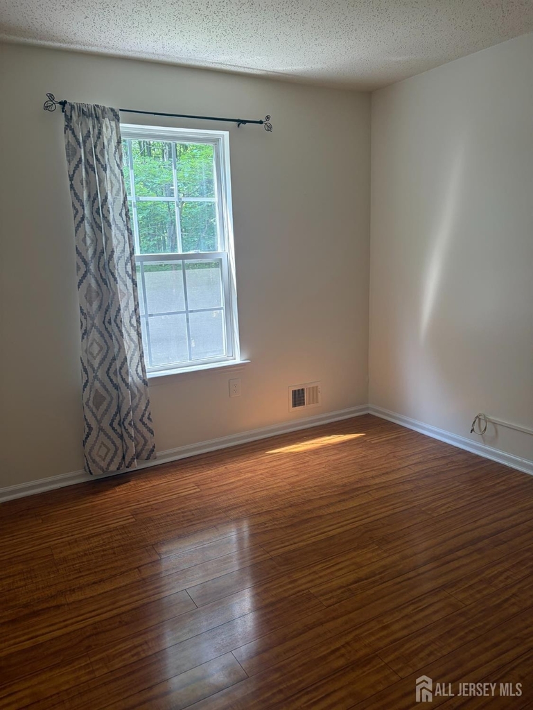 215 Prestwick Way - Photo 11