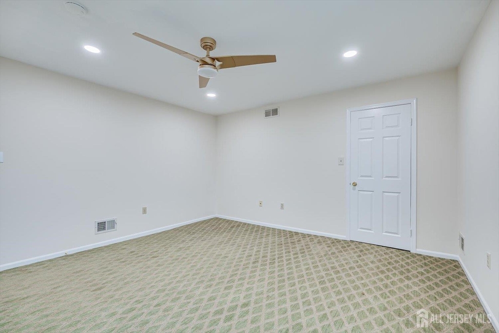 15 Allison Court - Photo 37