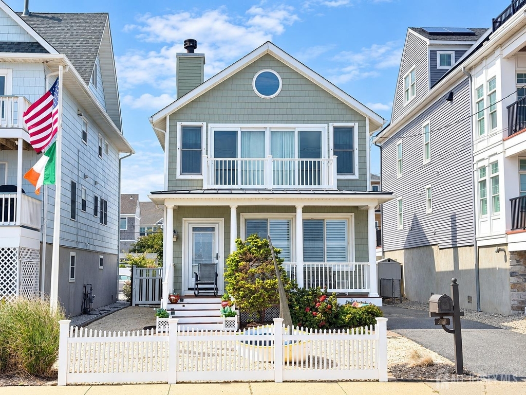 576 Ocean Avenue - Photo 0