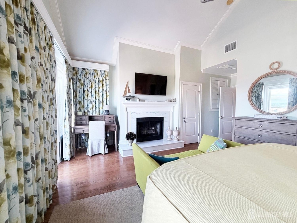 576 Ocean Avenue - Photo 17