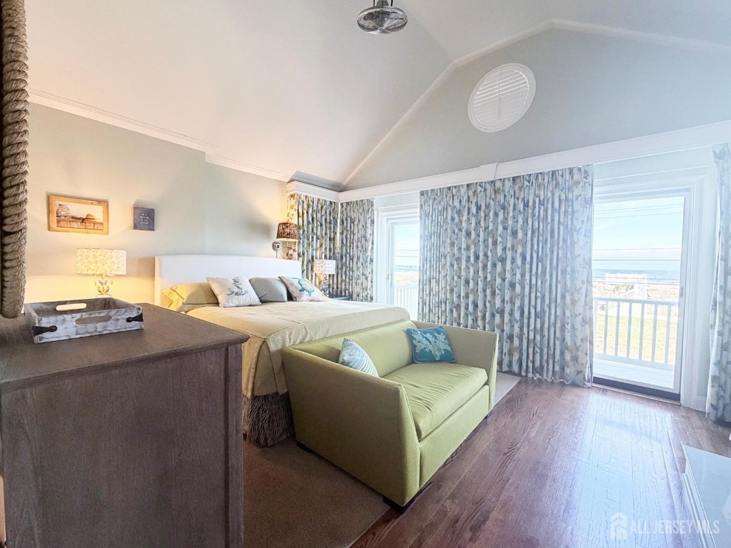576 Ocean Avenue - Photo 15