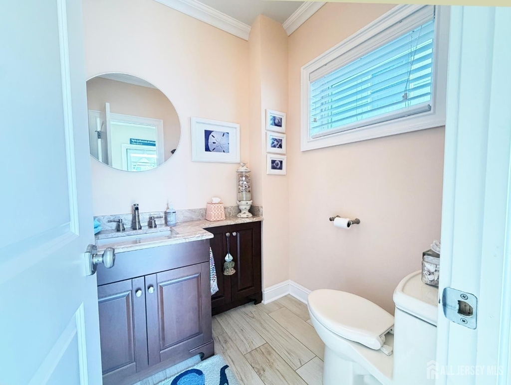 576 Ocean Avenue - Photo 2
