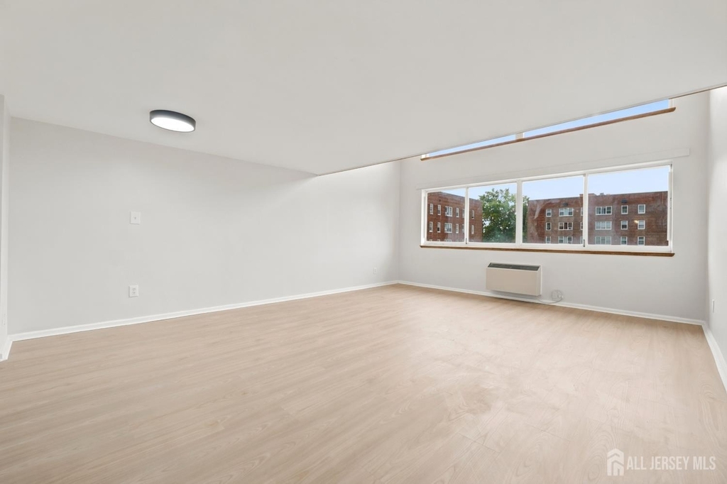 40 Fayette Street - Photo 3