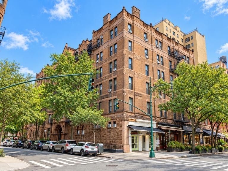 101 W 85th Street - Photo 7