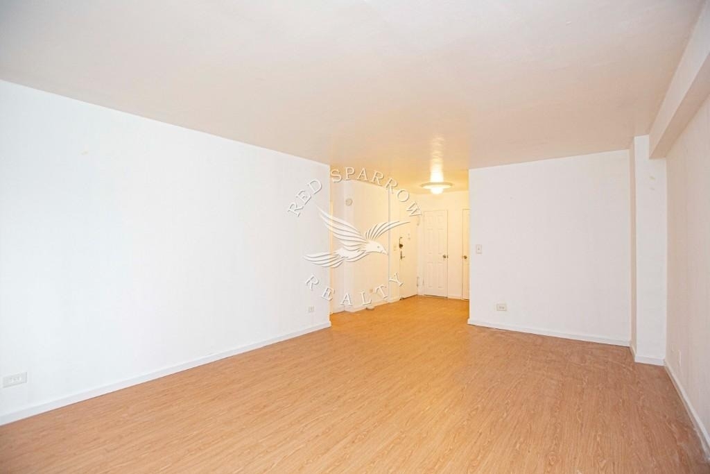 330 E 49th Street - Photo 13
