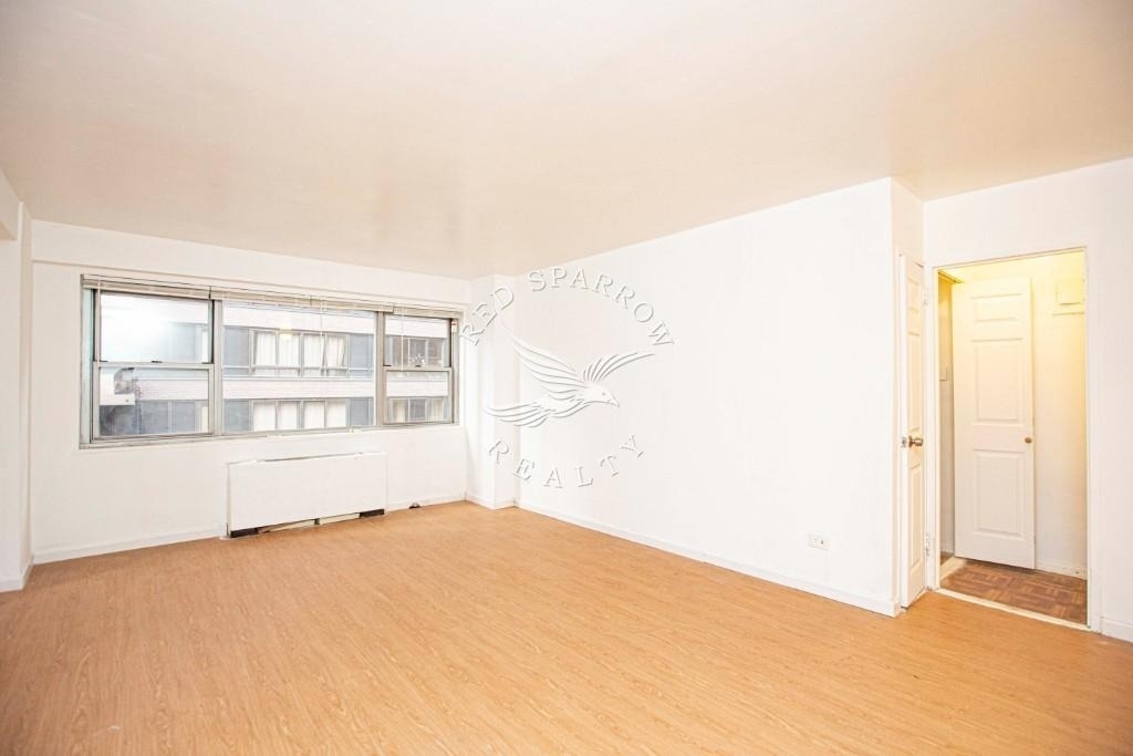 330 E 49th Street - Photo 0
