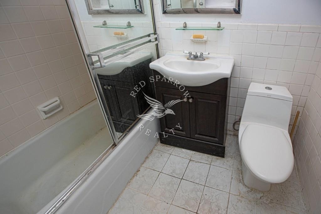 330 E 49th Street - Photo 9
