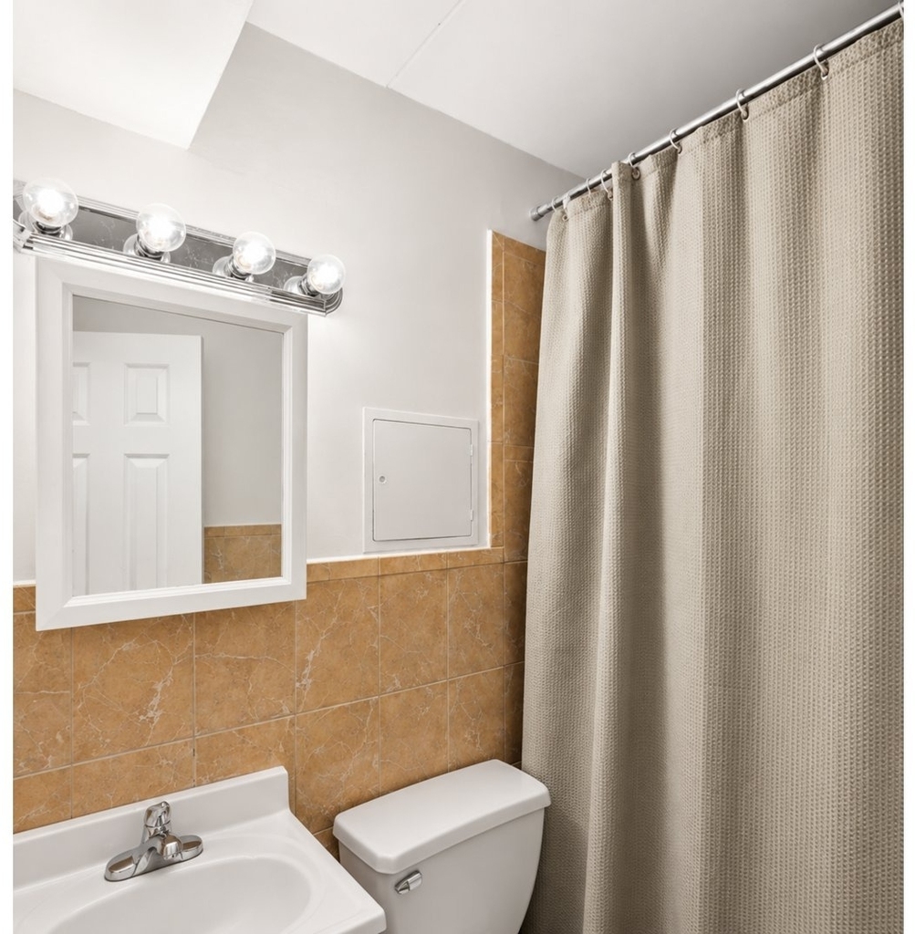 222 1st Avenue - Photo 3