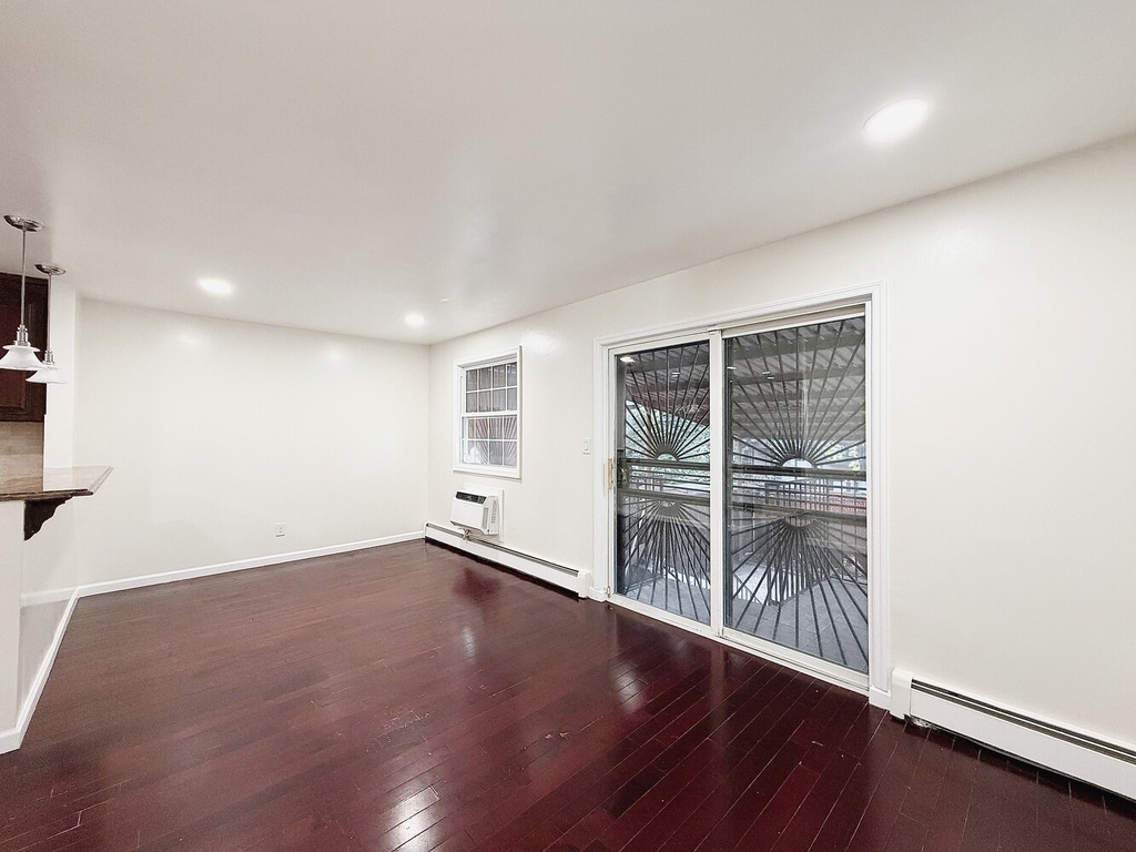 20 N Portland Avenue - Photo 3