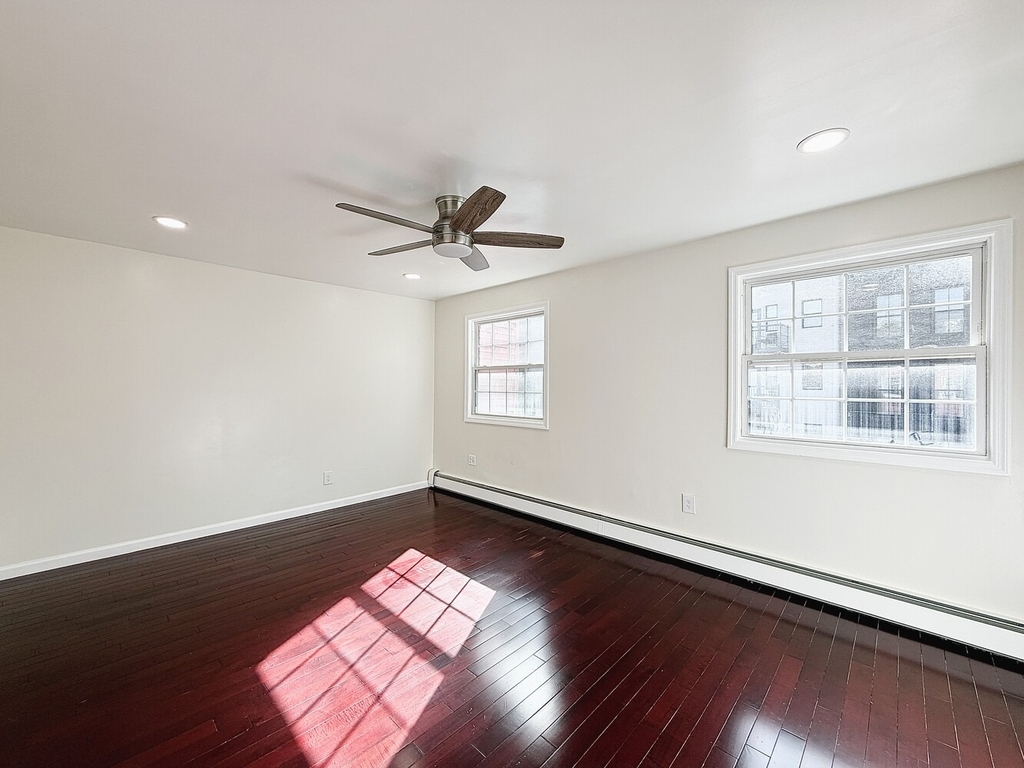 20 N Portland Avenue - Photo 9