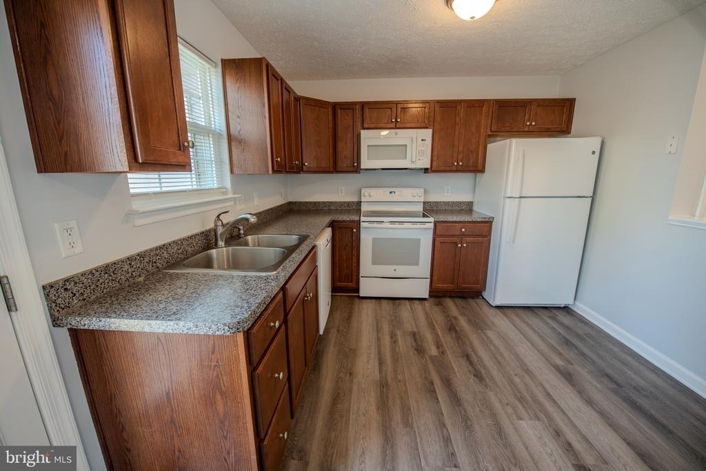 2926 Sorrell Court - Photo 1