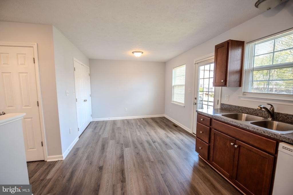2926 Sorrell Court - Photo 9