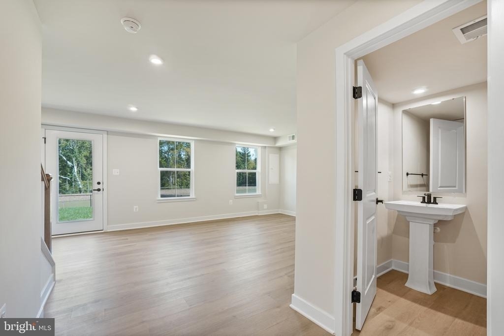 1400 Crested Iris Drive - Photo 4