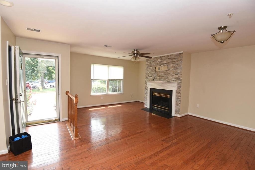 7953 Coachcrest Court - Photo 4