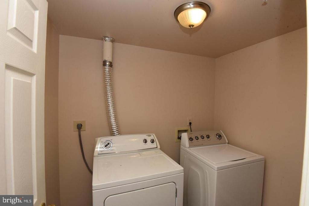 7953 Coachcrest Court - Photo 19