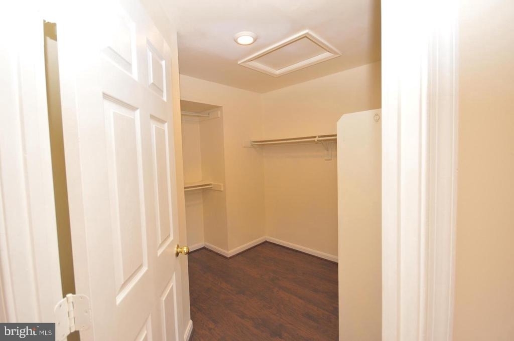 7953 Coachcrest Court - Photo 30