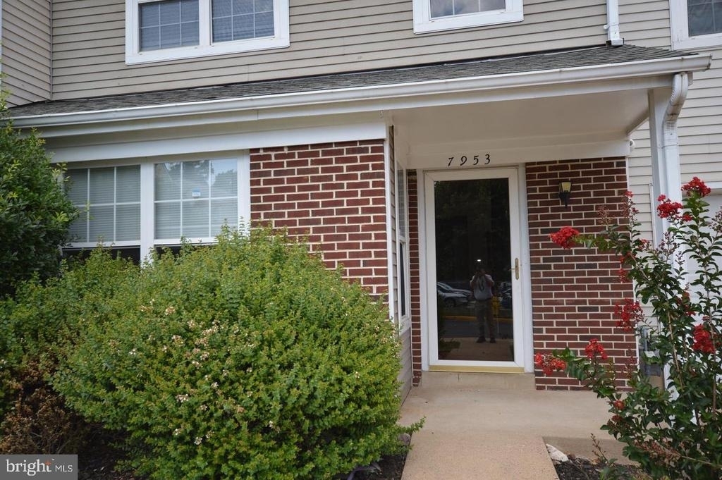 7953 Coachcrest Court - Photo 35