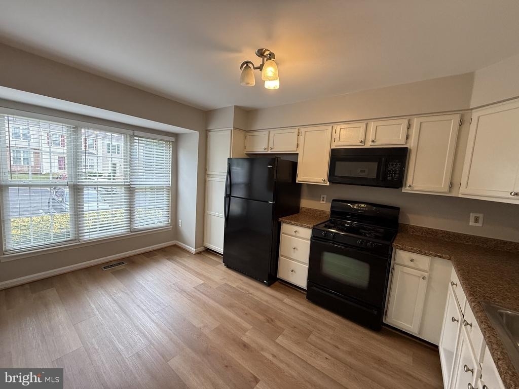 12730 Nettlecreek Place - Photo 2