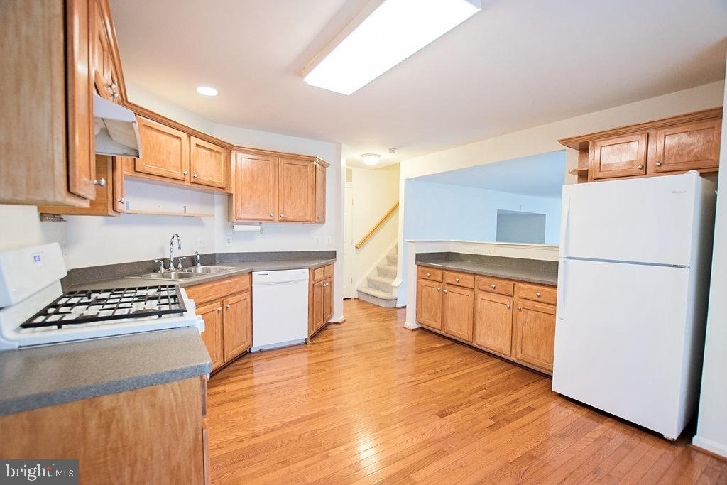 10558 Crooked Branch Court - Photo 6
