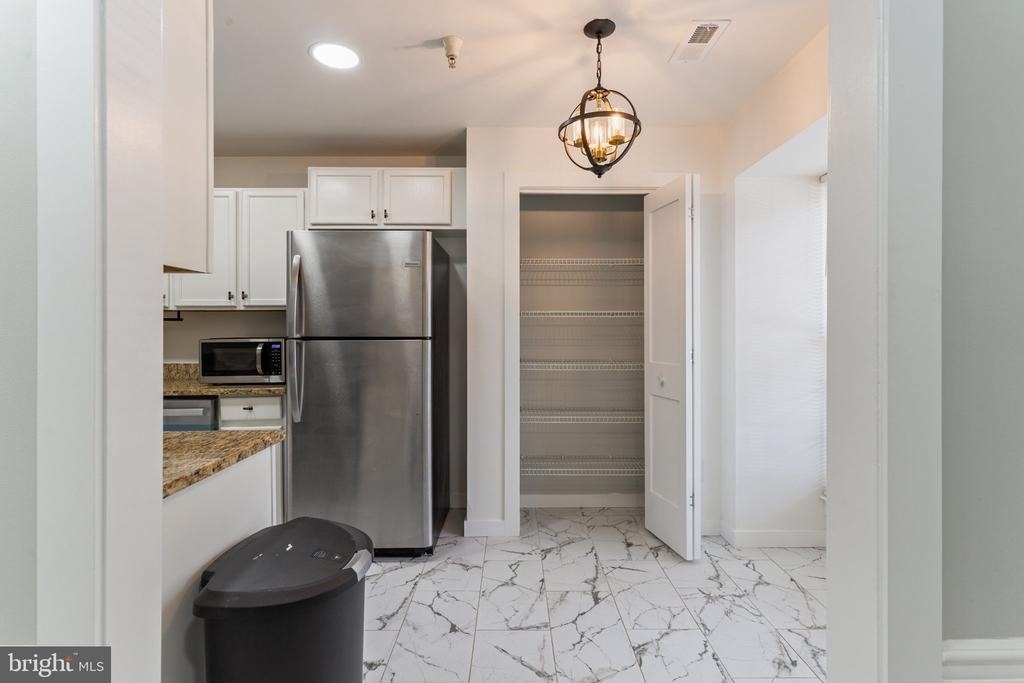 46930 Courtyard Square - Photo 23