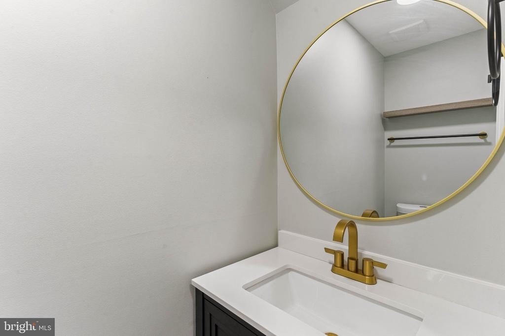 46930 Courtyard Square - Photo 13