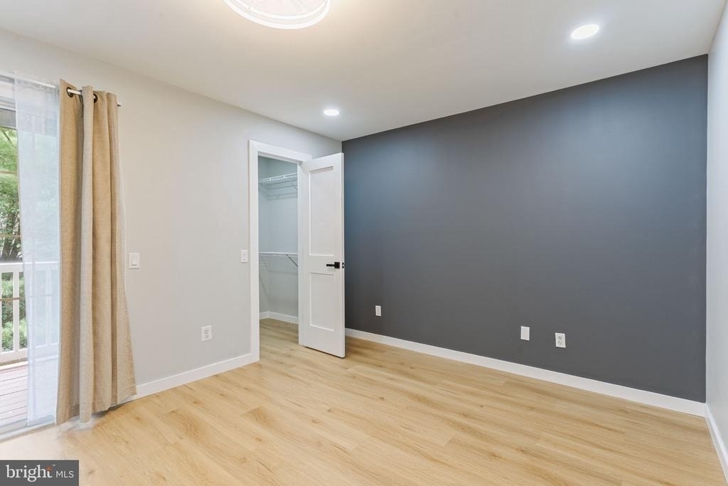46930 Courtyard Square - Photo 9