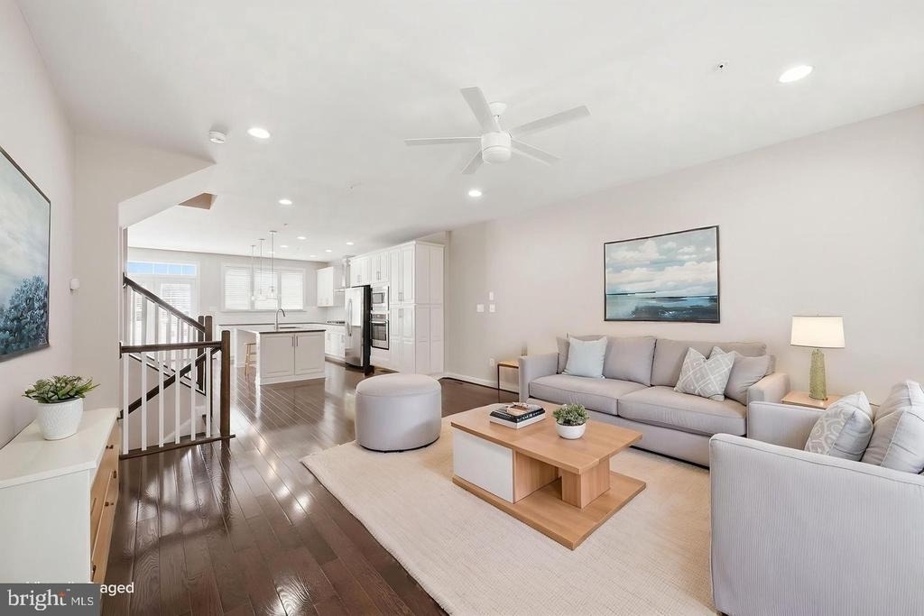 13717 Neil Armstrong Avenue - Photo 14