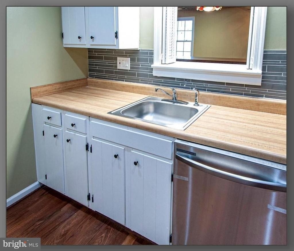 6516 Telegraph Road - Photo 16