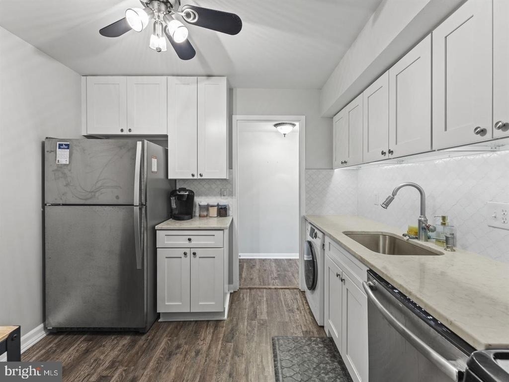 3100 S Manchester Street - Photo 8