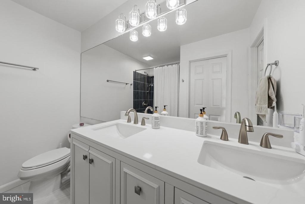 1122 Cypress Tree Place - Photo 19