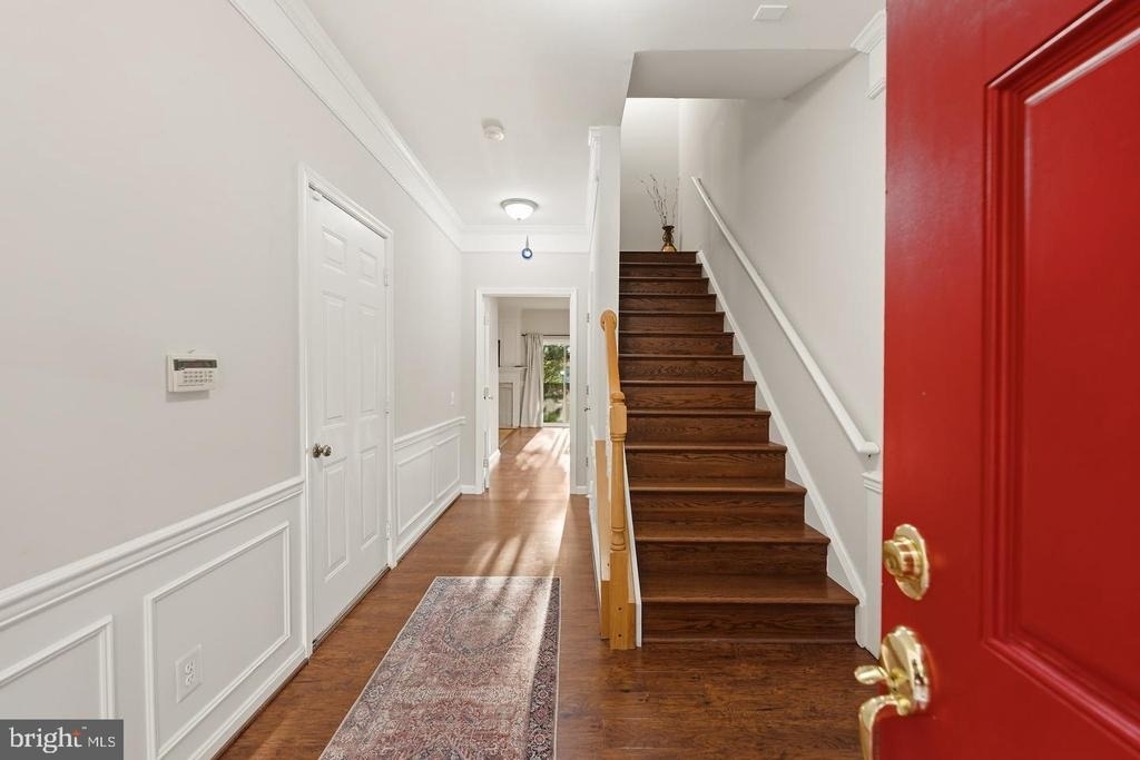 1122 Cypress Tree Place - Photo 3