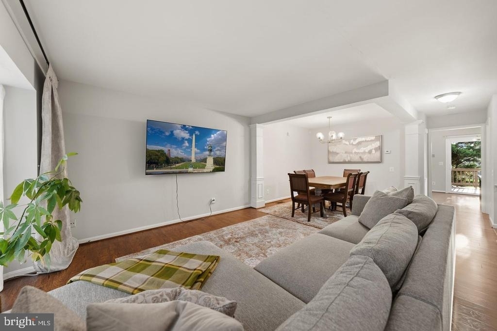 1122 Cypress Tree Place - Photo 11