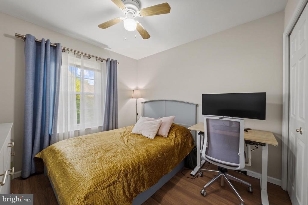 1122 Cypress Tree Place - Photo 23