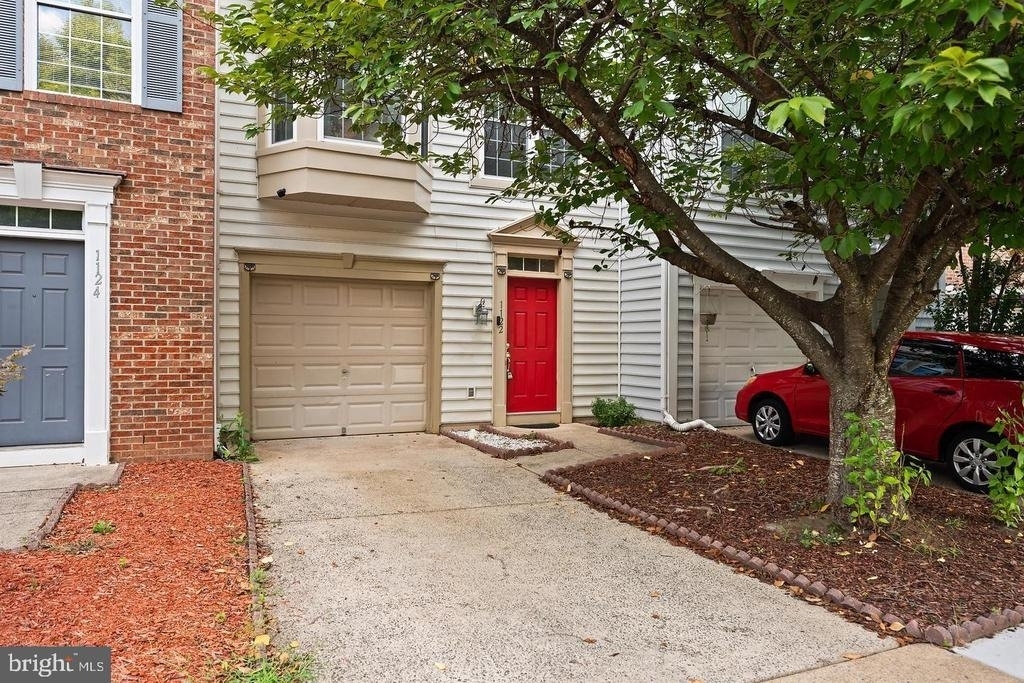 1122 Cypress Tree Place - Photo 2