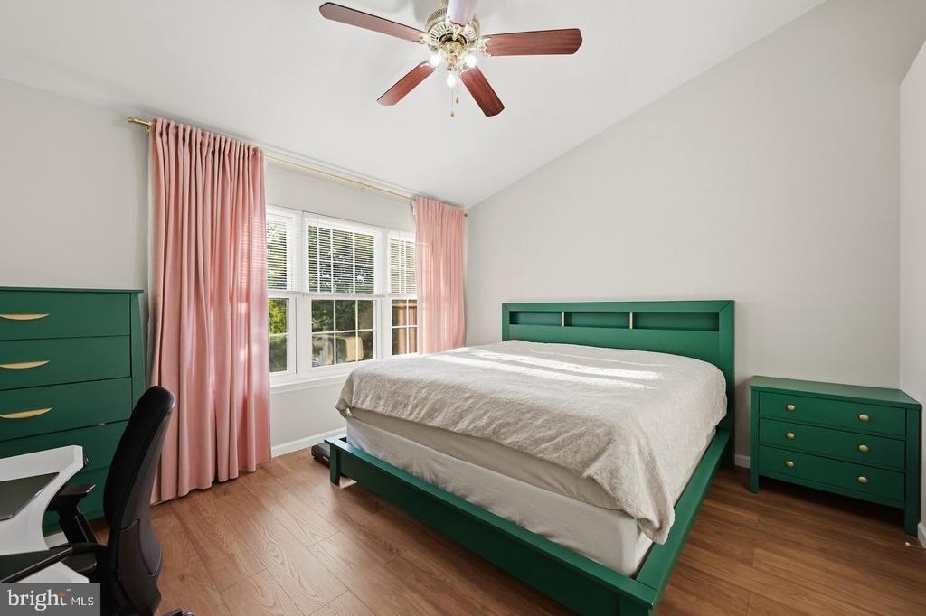 1122 Cypress Tree Place - Photo 17