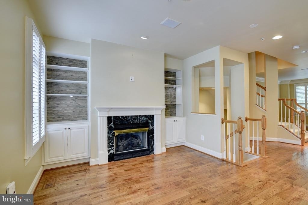 12198 Chancery Station Circle - Photo 6