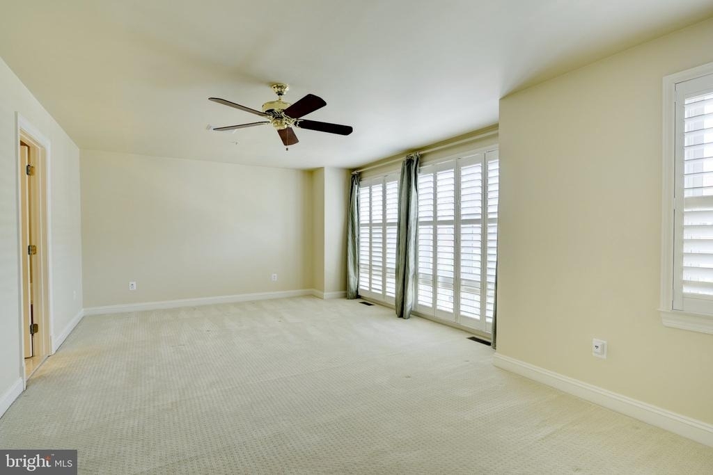 12198 Chancery Station Circle - Photo 15