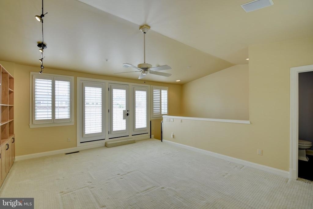 12198 Chancery Station Circle - Photo 11